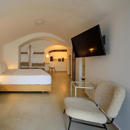 Anemos Family Suites Fira  Exterior photo
