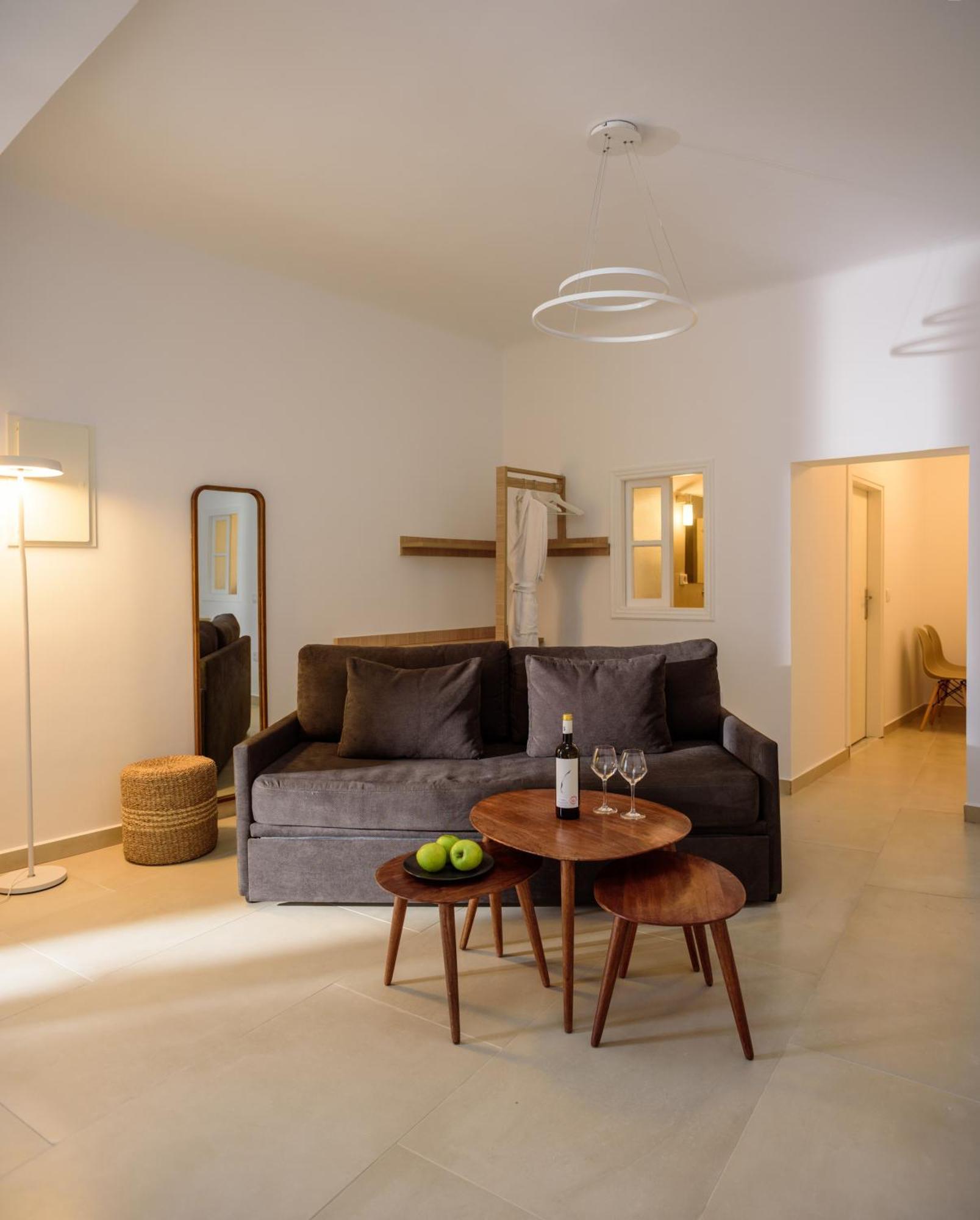 Anemos Family Suites Fira  Exterior photo