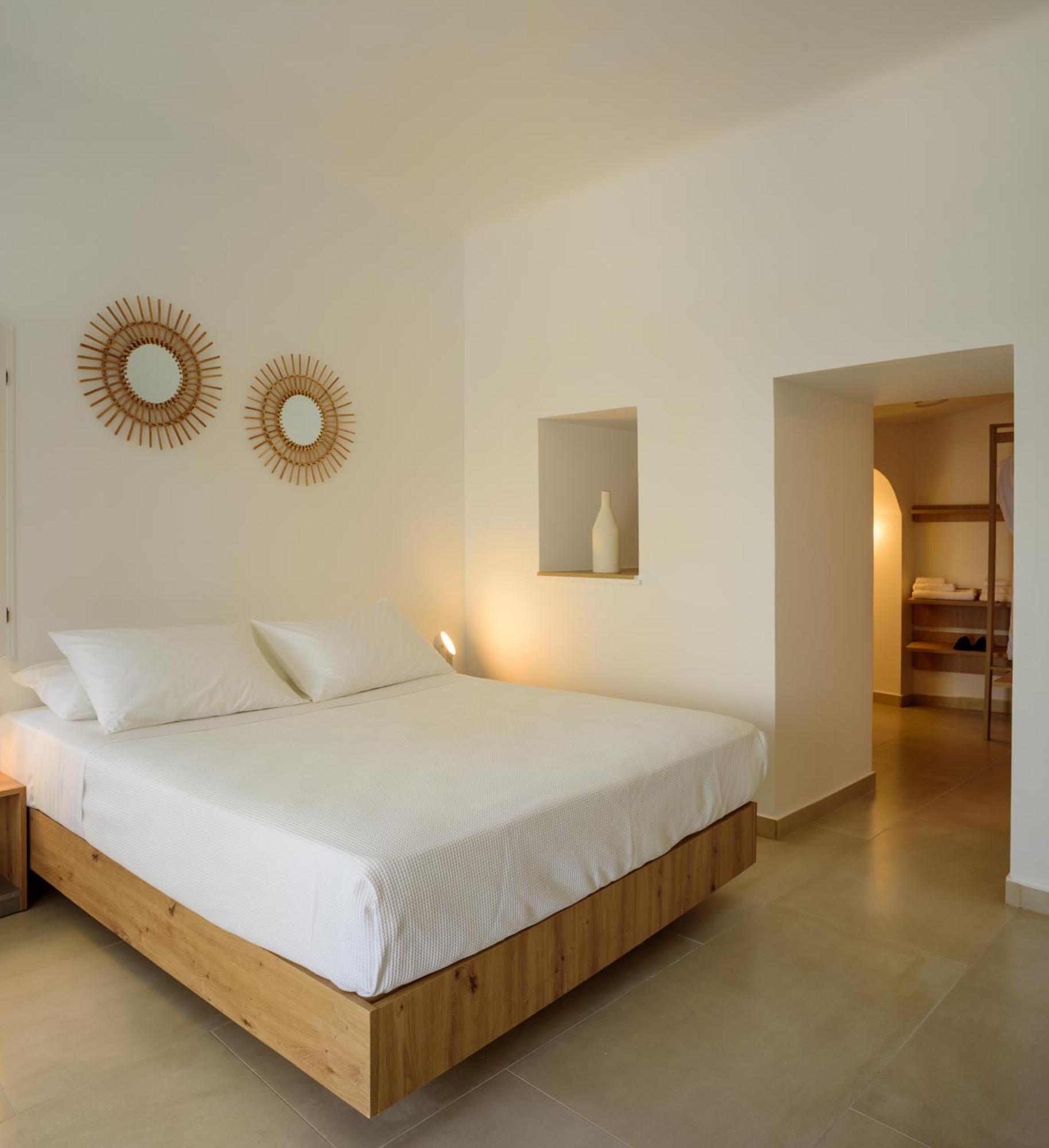 Anemos Family Suites Fira  Exterior photo